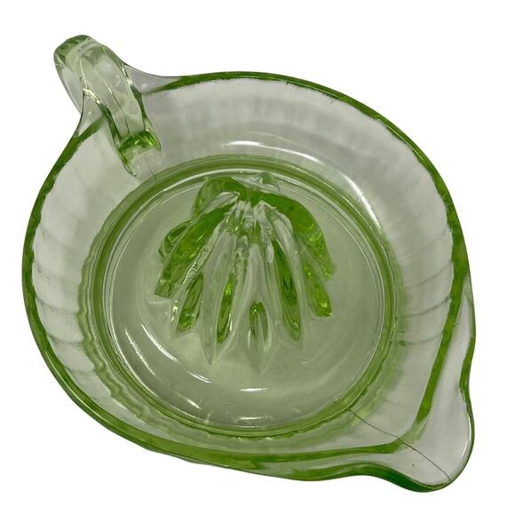 30s Juicer Citrus Reamer UV Reactive Vaseline Uranium Depression Era Glass - Picture 5 of 13